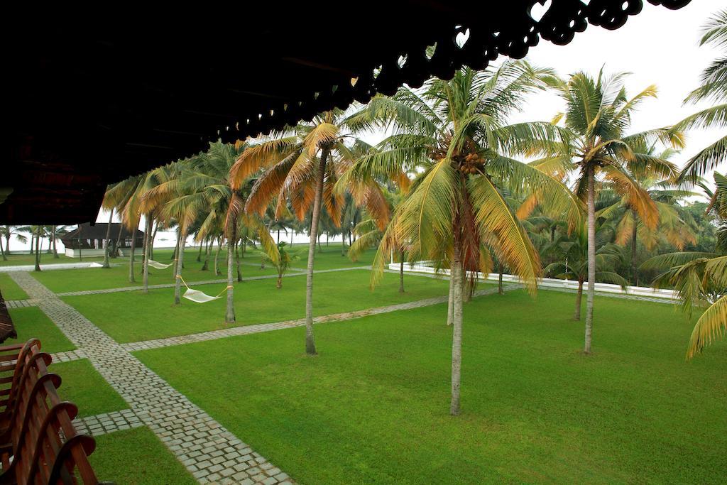 Soma Kerala Palace Murinjupuzha Exterior photo